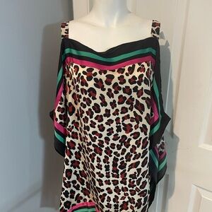 N Y & Co NWT  leopard Print off shoulder top &matching capri pants  size large